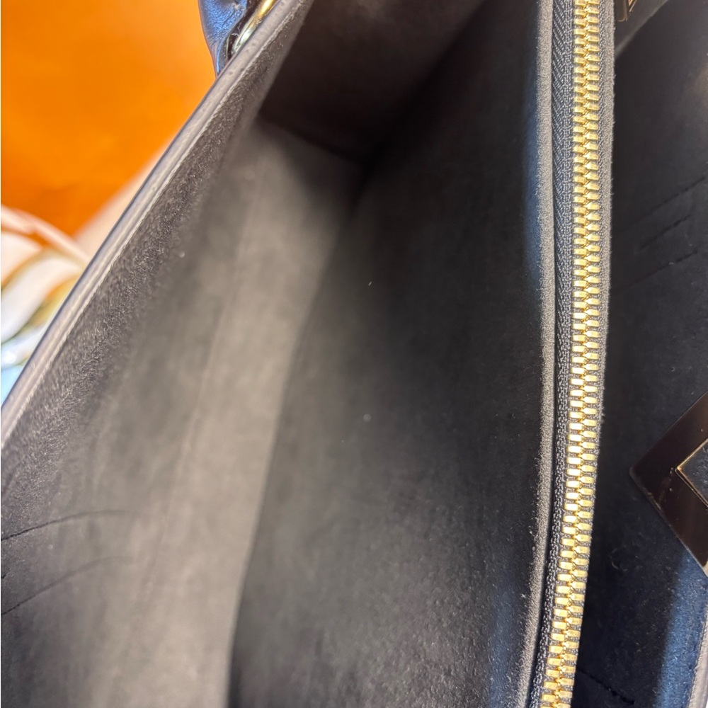 Gorgeous Louis Vuitton Very Mm Tote Black Sold - Picture 16 of 16